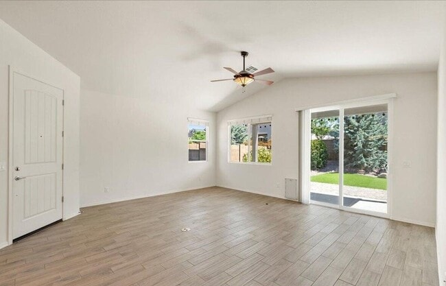 Photo - Lovely Two Bedroom Near Golf and Airport-Prescott