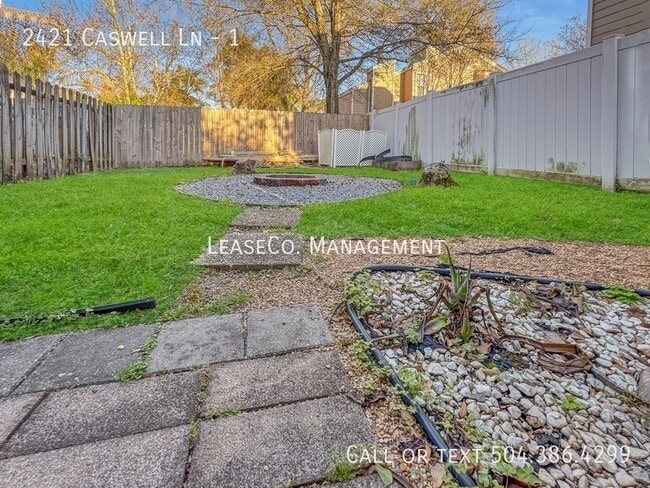 Building Photo - 2421 Caswell Ln Unit 1
