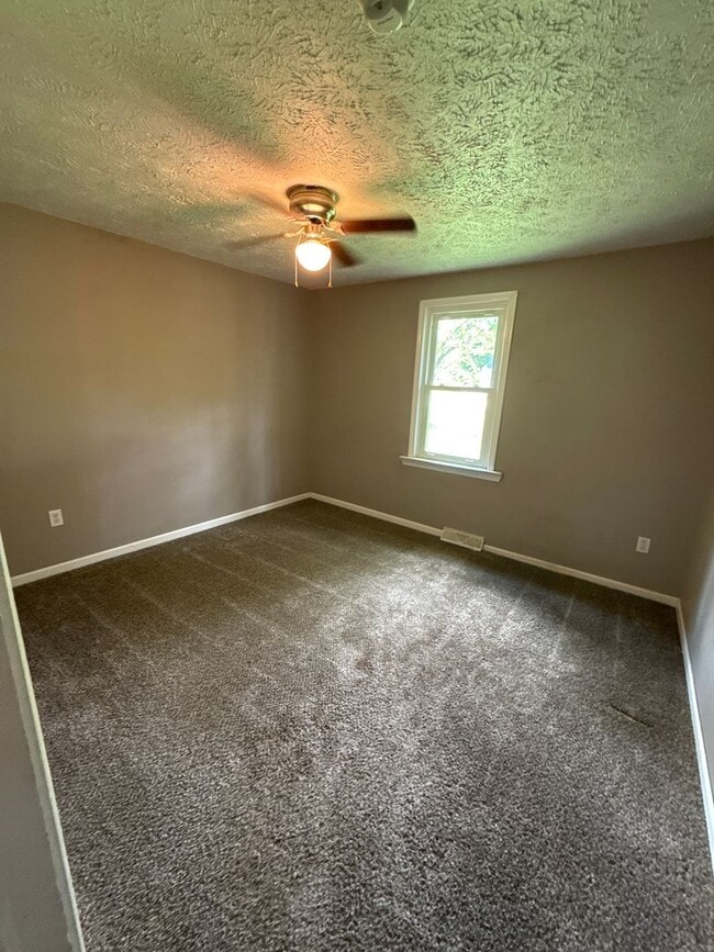 Photo - 5 bedroom 2 bathroom house