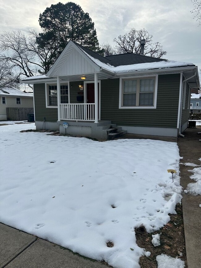 Photo - 7220 Emilie St Unit Front House