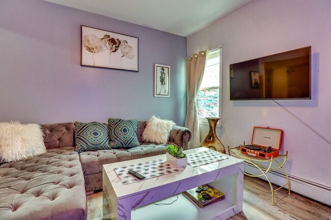 Building Photo - 787 S 13th St Unit ID1299613P