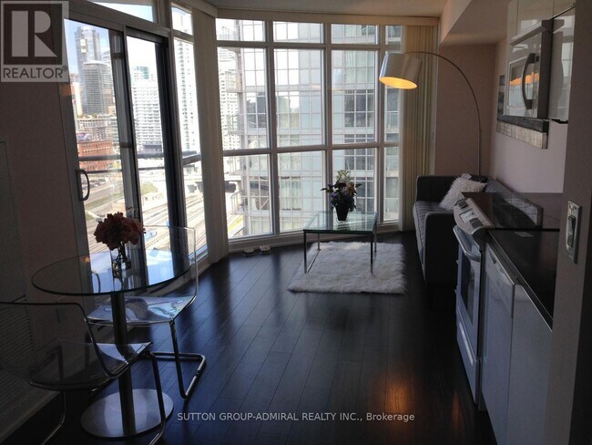 Photo - 21 Iceboat Terr Unité 1902