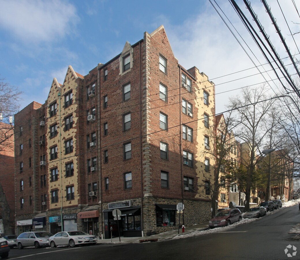 Photo - Grand Gardens Apartments