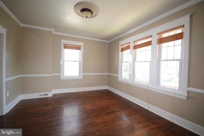 Photo - 623 Guilford Ave