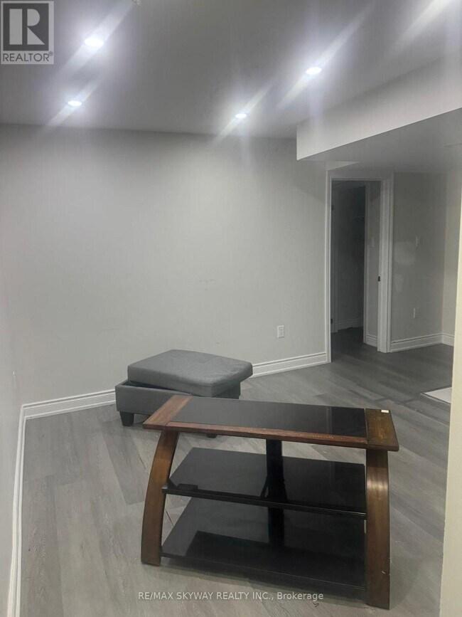 Photo - 40 Eberly Wds Dr.