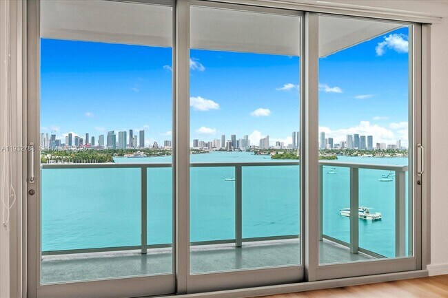 Photo - 1000 West Ave Unit 920