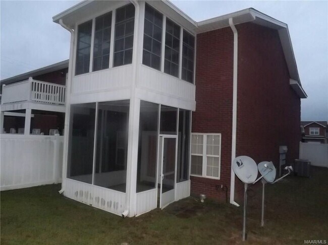 Photo - 107 Peregrine Way