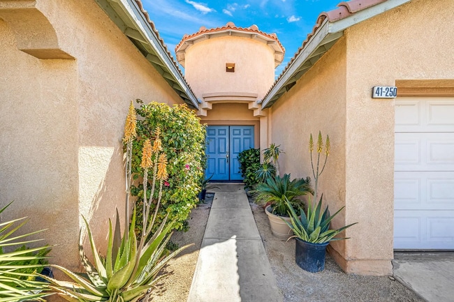 Photo - 41250 Doak St