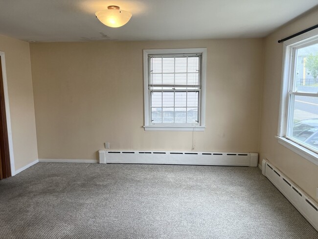Photo - 373 Winthrop St Unit 2