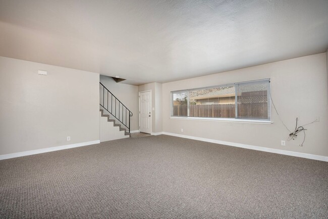 Photo - 5336 Karbet Way Unit B