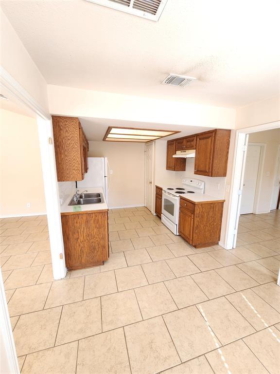 Photo - 8811 Clearbrook Trail