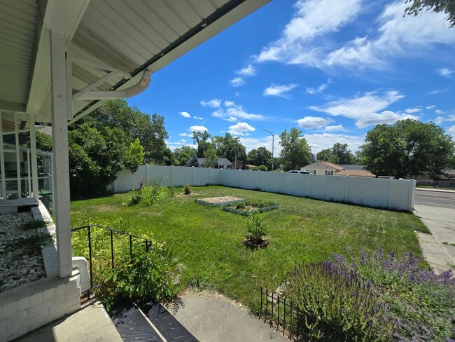 Photo - Spacious 4 Bedroom Home with Solar Panels, Fully Fenced Yard on Rimrock Rd