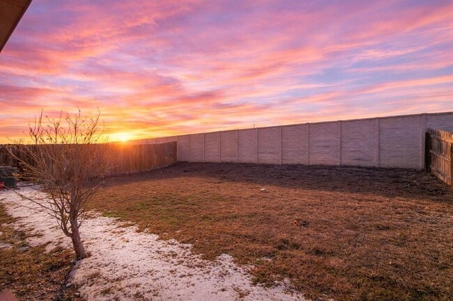 Photo - 3049 Blantyre Bnd