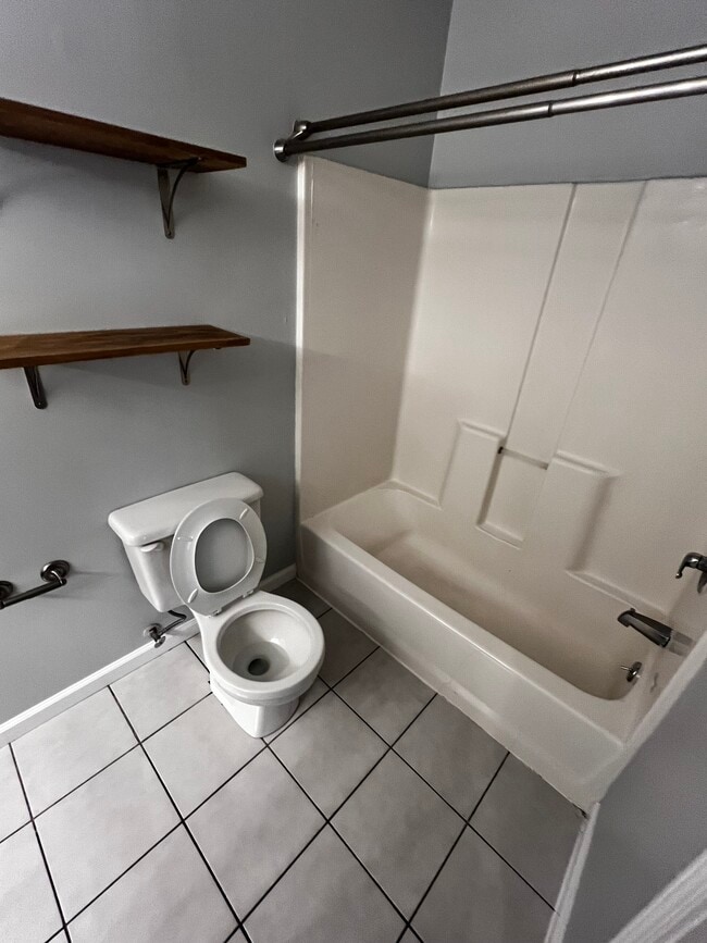 Photo - 313 Wyrick St Unit Apt A.