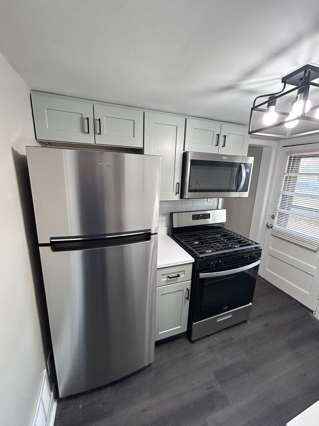 Building Photo - 660 169th St Rental