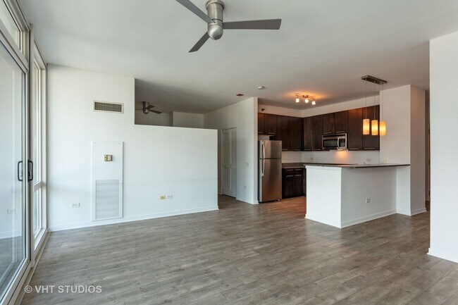 Photo - 757 N Orleans St Unit 1202
