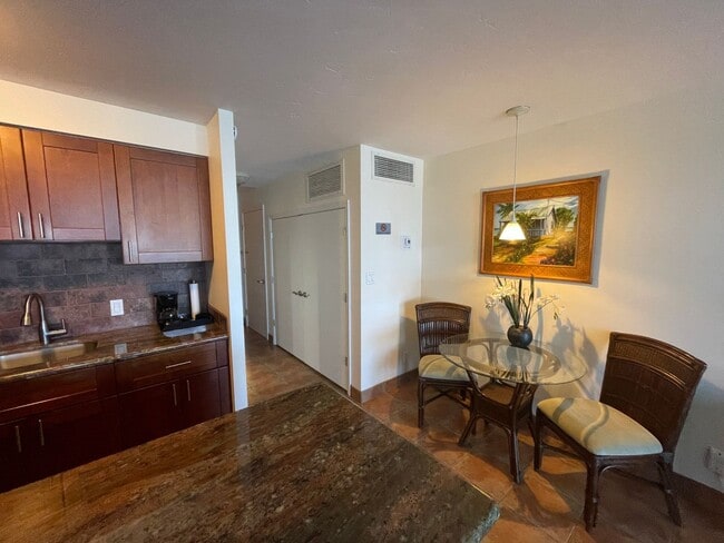 Photo - Lahaina Shores Furnished Studio Available Now!