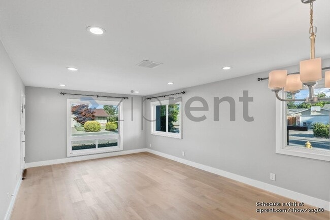 Photo - 2435 Denevi Dr