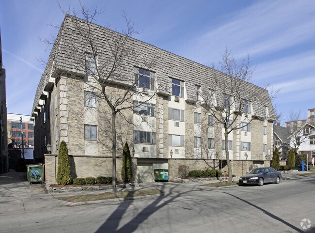 Lake Chateau - Lake Chateau