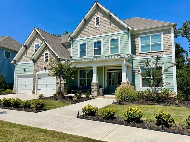 Building Photo - Executive Home in a True Lifestyle Community