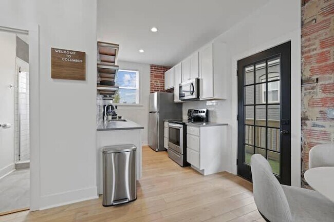 Photo - 383 Wilson Ave