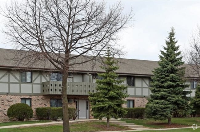 Building Photo - Parkway South Rental