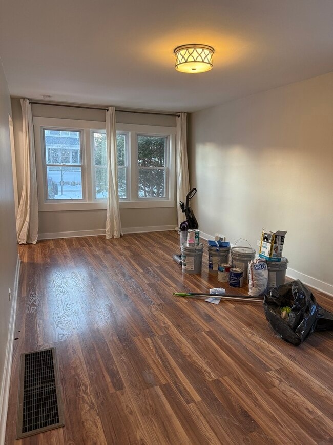 Photo - 1172 S Grove Ave