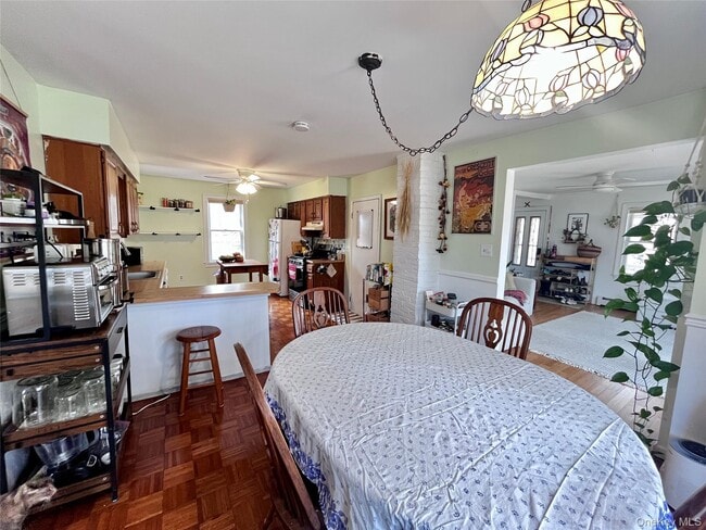 Photo - 16 Yoeman Ln