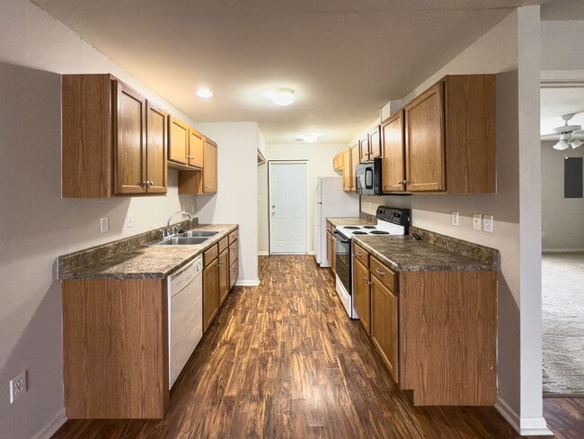 Photo - 2562-2562 E Morris Dr Unit 2562 E Morris Dr