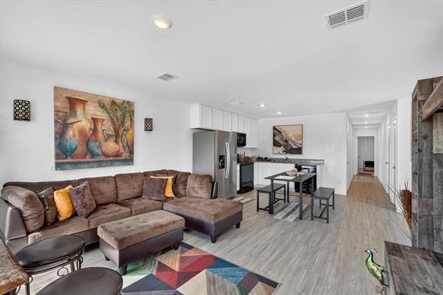Photo - 6825 Sunbeam Cir