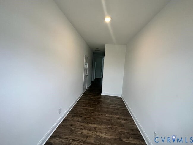 Photo - 7117 Leire Ln