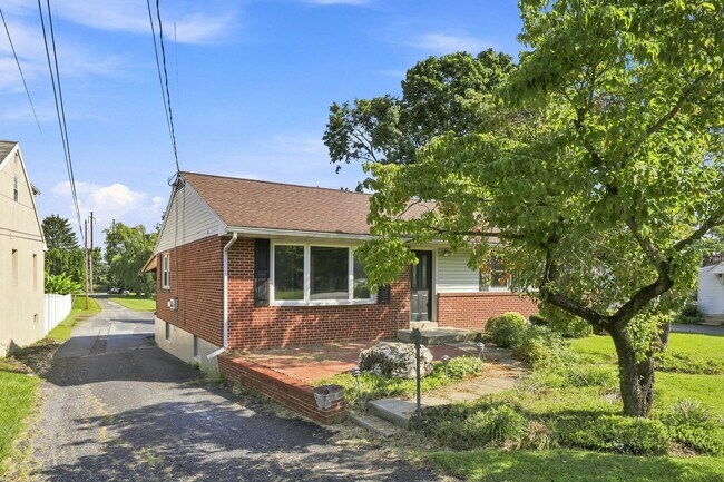 2137 Old Philadelphia Pike Unit House