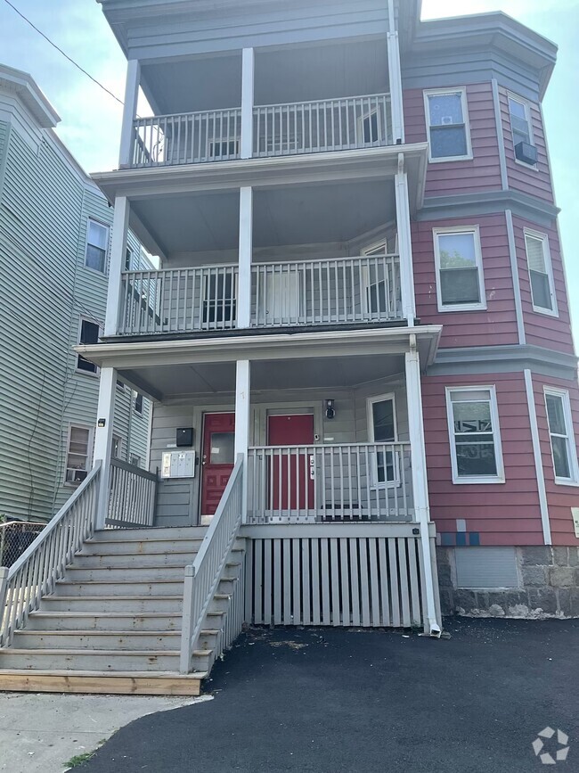 Building Photo - 7 Crowell St Unit 2 Rental