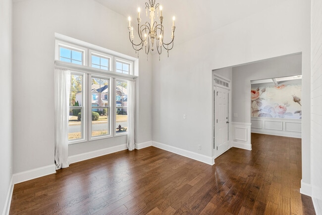 Photo - 5230 Scenic Valley Dr