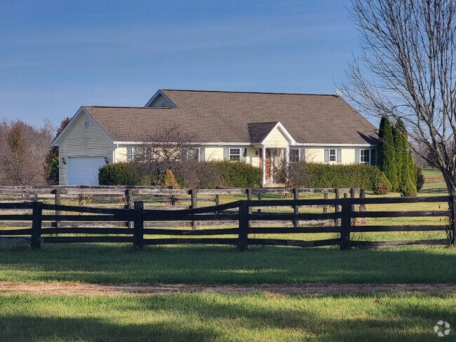 Building Photo - 8166 Dover Rd Rental