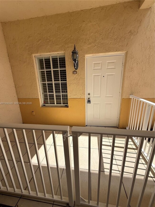 Photo - 6912 NW 179th St Unidad 106