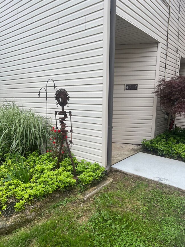 Photo - Recently updated Laurel Springs 2 bedroom ...