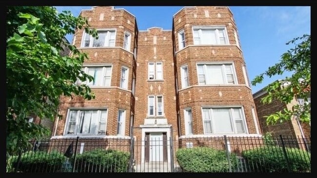 Building Photo - 7935 S Wood St Rental