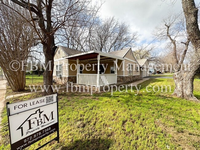 Photo - 303 S 9th St House