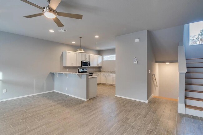 Photo - 1340 N Hog Trough Dr