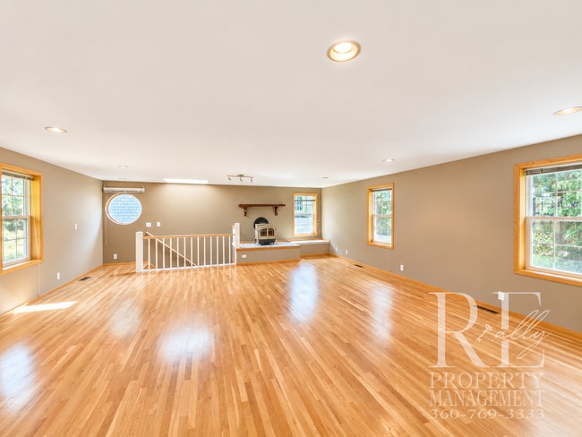 14444 Sunrise Drive NE Unidad ADU