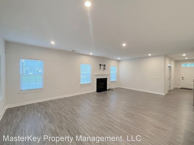 Photo - 4 br, 3 bath House - 3700 Horton Hill Dr