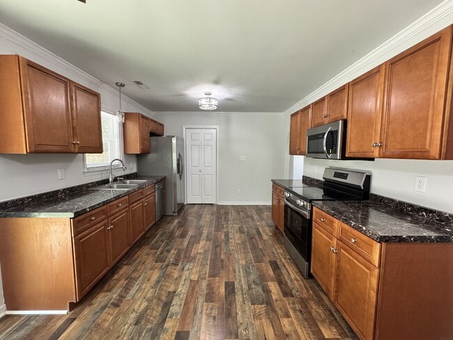 Photo - 510 Redwood Pl