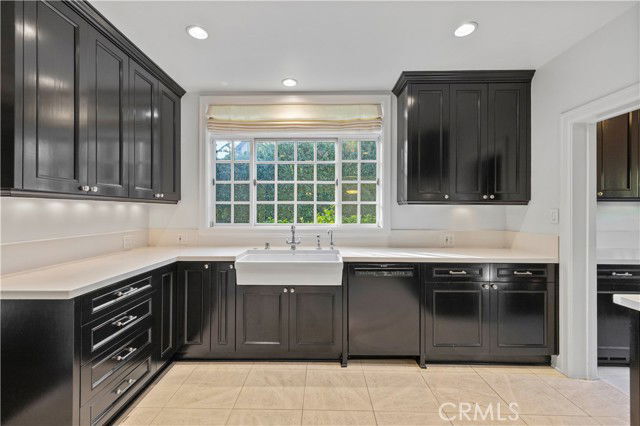 Photo - 1637 Don Carlos Ave