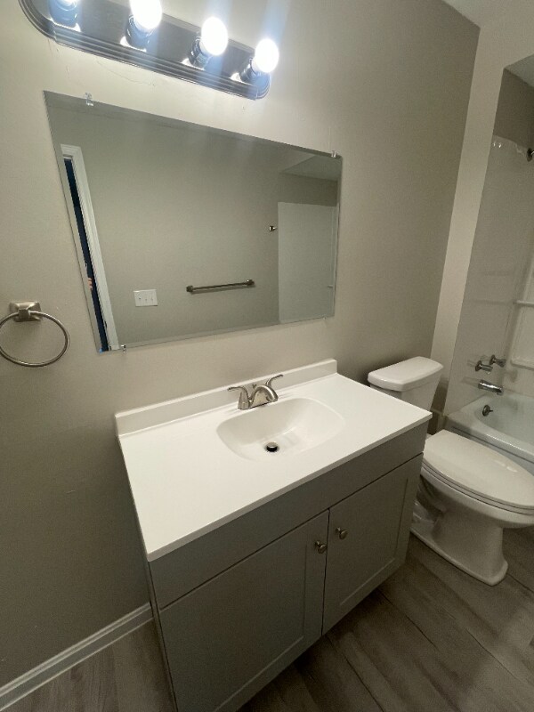 Photo - 201 Rose Ln St SW