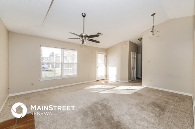 Photo - 1104 Atterbury Cir S