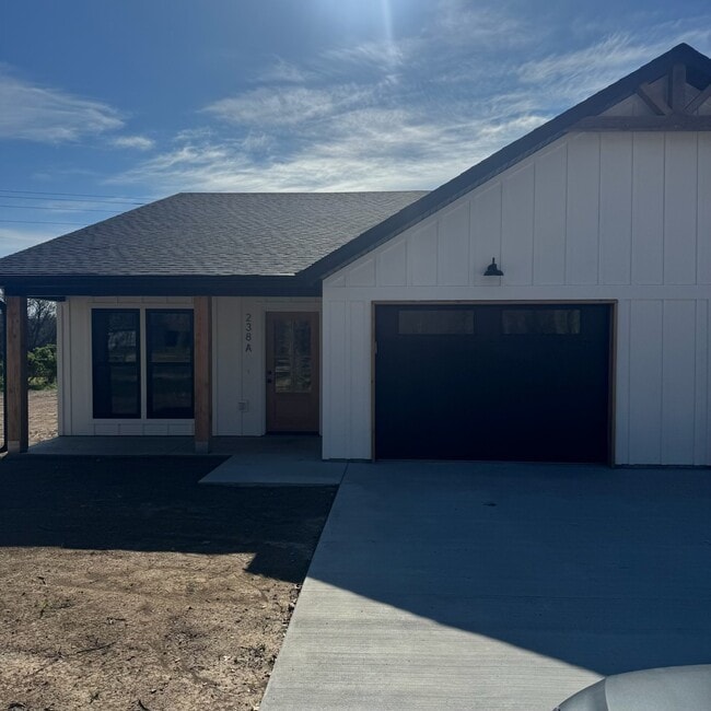 Photo - 238 Briar Ridge Dr