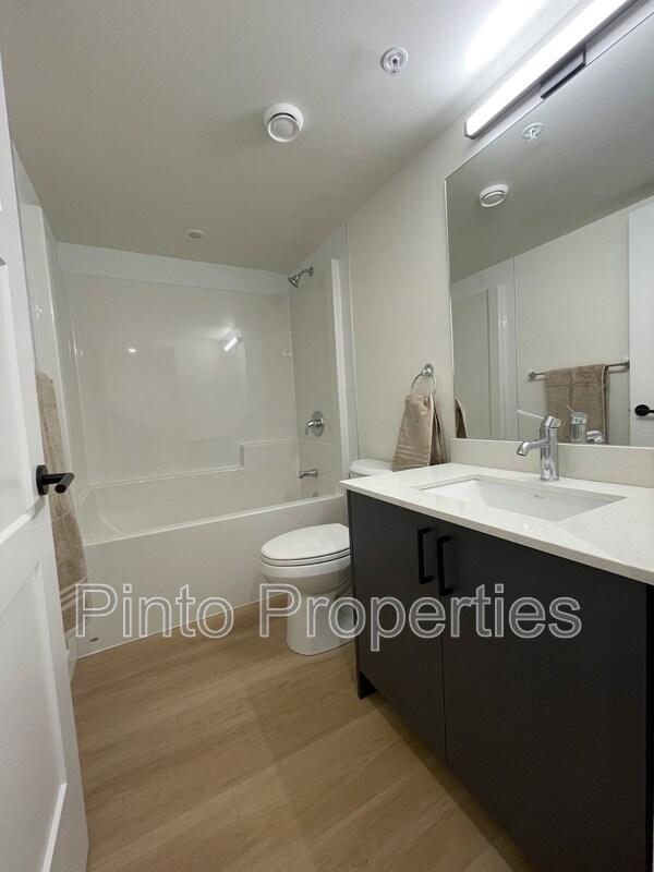 Photo - 8615-8108 108 St NW