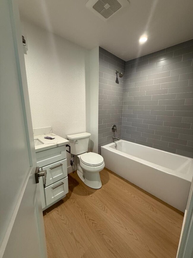 Building Photo - 1839 San Luis Rd Unit 1 Rental