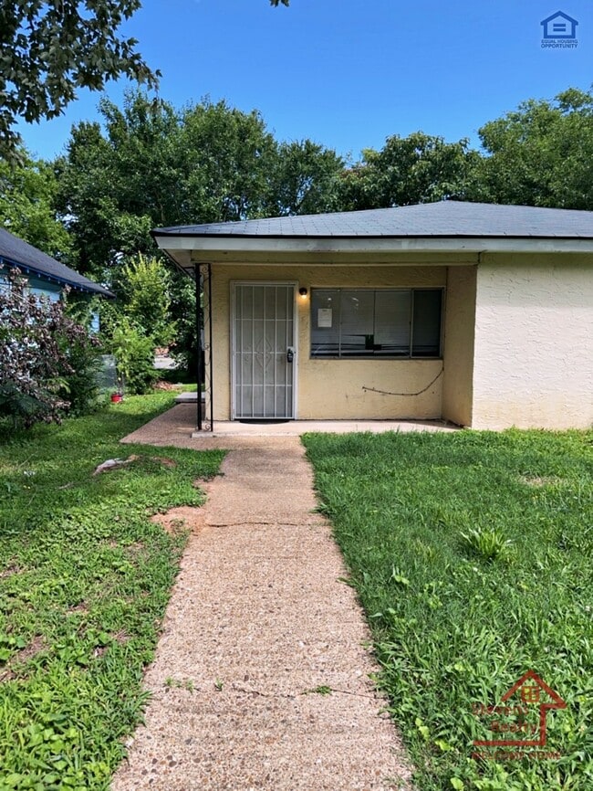 Photo - 3602 Dorris St Apartment Unit B